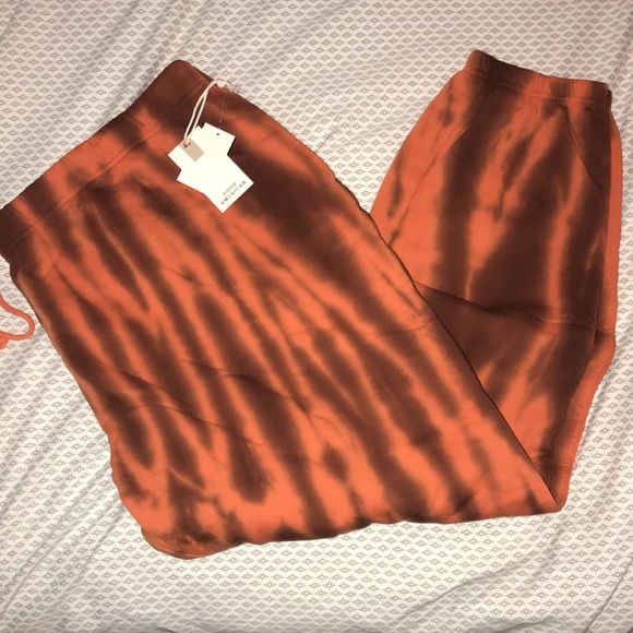 Good American Boyfriend Sweatpant - Picture 8 of 8